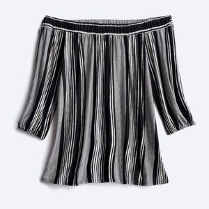 Loveappella b/w off-the-shoulder kit top, Size M